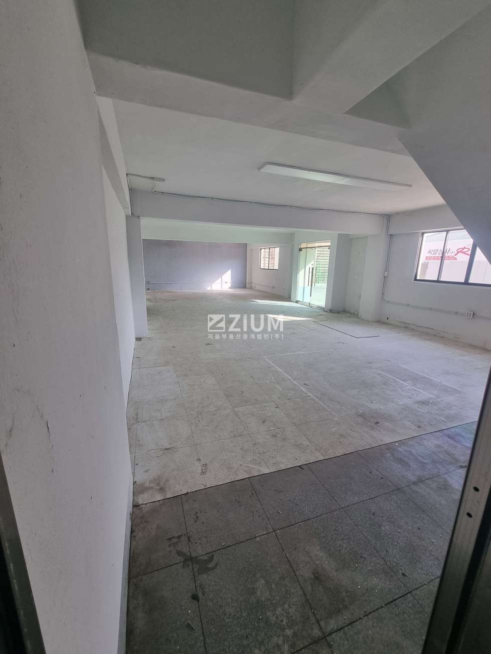 부산 사상구 삼락동 모덕로23동 부산 사상구 삼락동 301평 공장·창고 매매 매매 매물번호 10674 사진 3