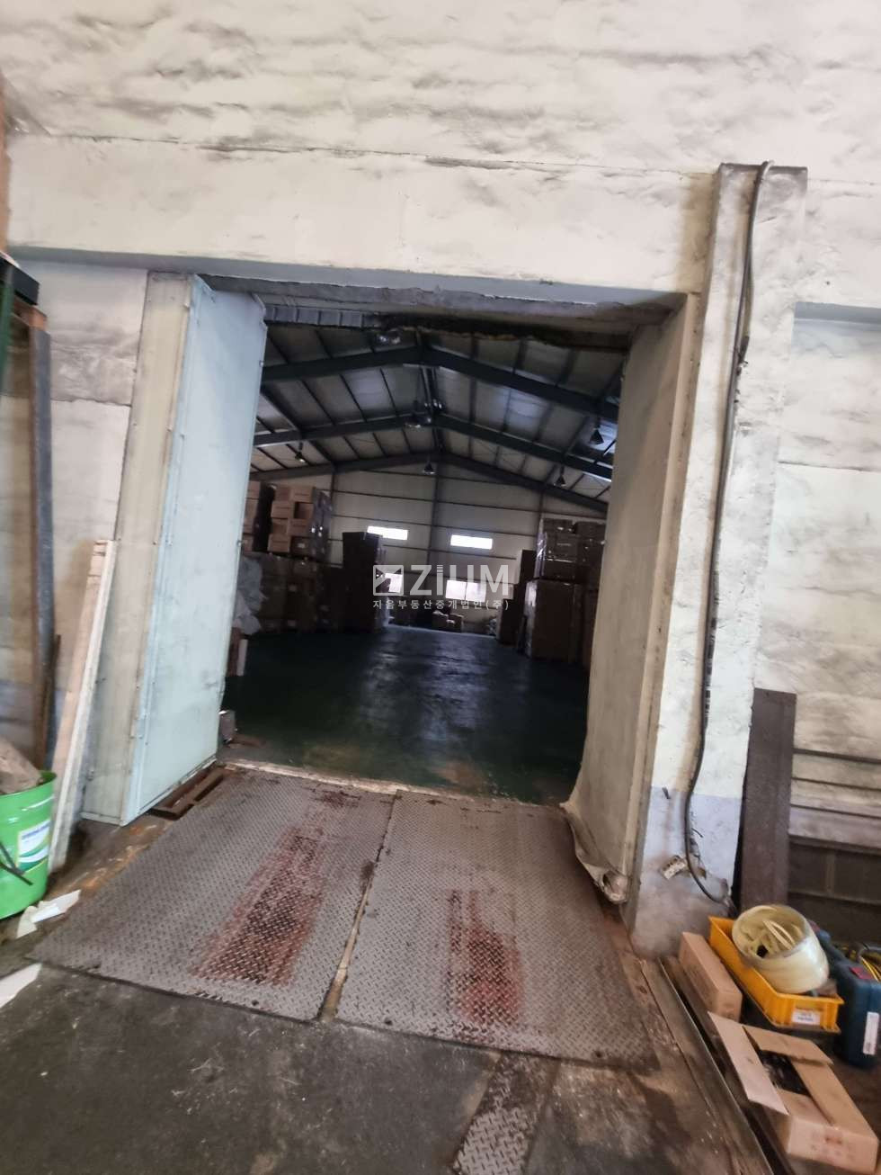 부산 사상구 학장동 부산 사상구 학장동 400평 공장 매매 | 대형차량 진입 매매 매물번호 10673 사진 3