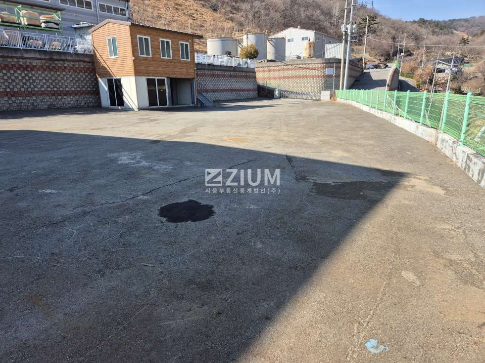 경남 김해시 주촌면 양동리 A,B동 김해시 주촌면 119평 공장·창고 매매 | 넓은 야드 · 트레일러 진입 매매 매물번호 10403 사진 5
