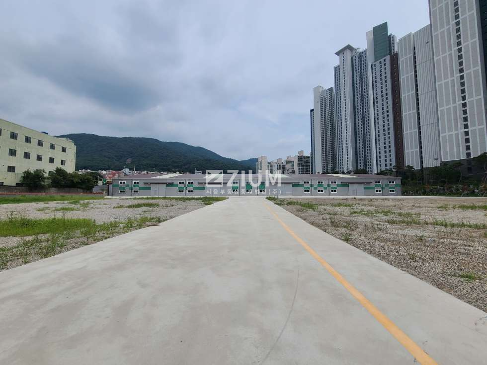 경남 김해시 삼방동 김해시 삼방동 1,125평 창고 임대 | 트레일러 진입 · 넓은 야드 월세 매물번호 10131 사진 4